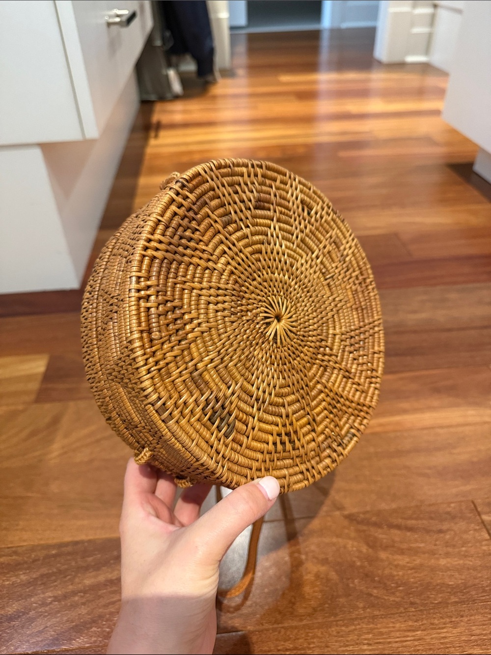 Street Level Round Rattan Bag - Picture 5 of 5